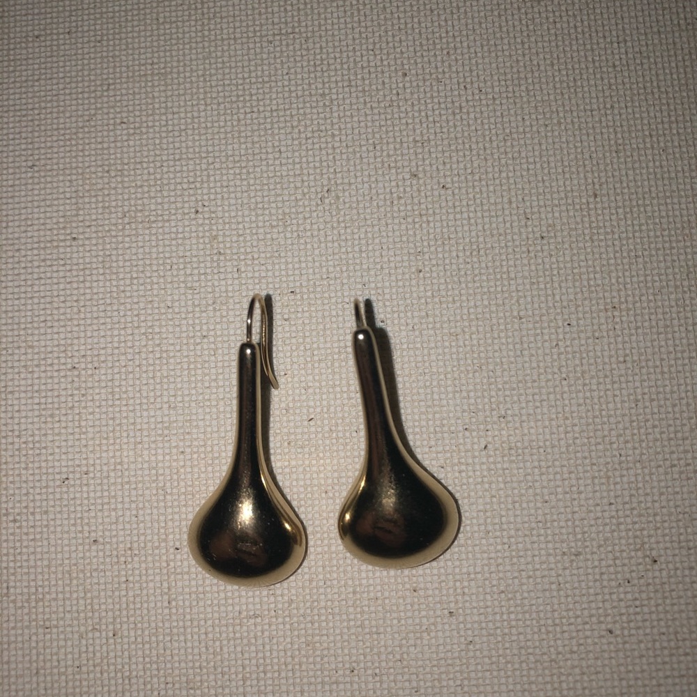 gold drop earrings
